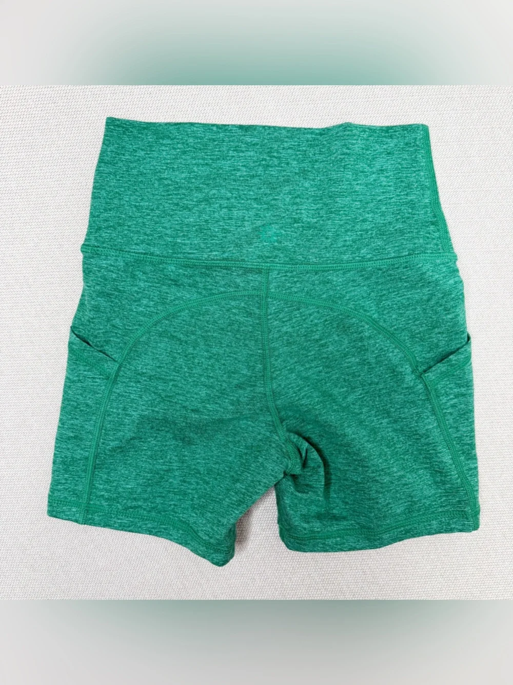 Aerie Offline The Hugger Bike Short 5” Heather Green With‎ Pockets Size Small